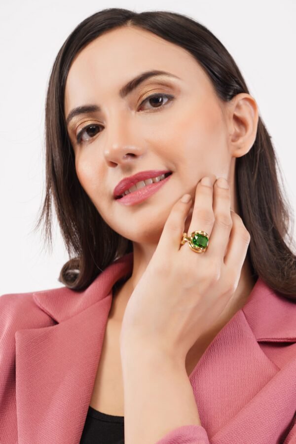 Emerald Aura Ring - Image 2