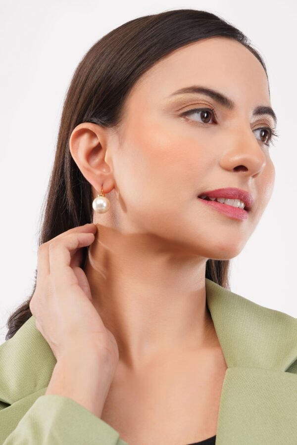 Pearly Earrings - Image 4