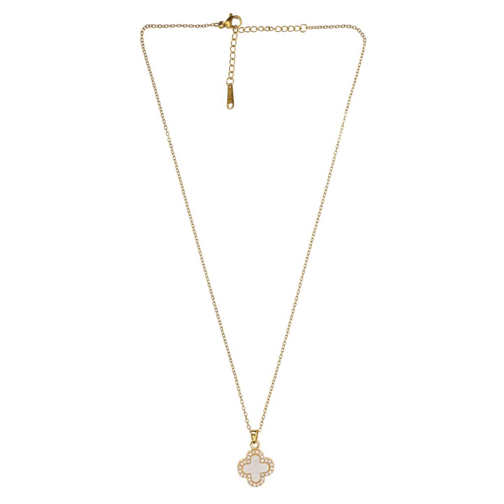 Clover Pearl Necklace